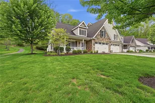 303 Torrey Pine Dr, Adams Township, PA 16046 - Photo 2
