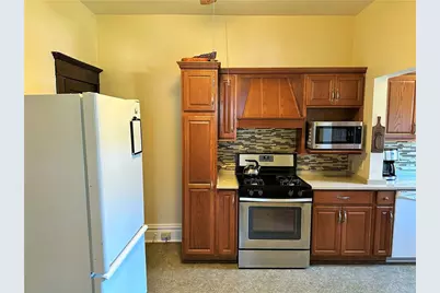 425 Wayne Ave, Ellwood City, PA 16117 - Photo 10