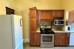 425 Wayne Ave, Ellwood City, PA 16117 - Photo 10