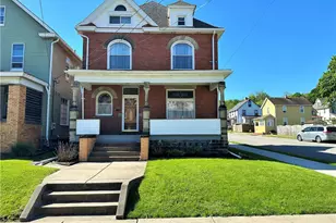 425 Wayne Ave, Ellwood City, PA 16117 - Photo 1