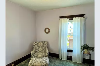 425 Wayne Ave, Ellwood City, PA 16117 - Photo 24