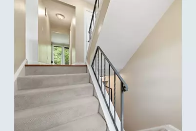 642 Woodcrest Drive, Robinson Twp, PA 15205 - Photo 8