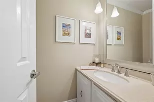 642 Woodcrest Dr, Robinson Twp, PA 15205 - Photo 14