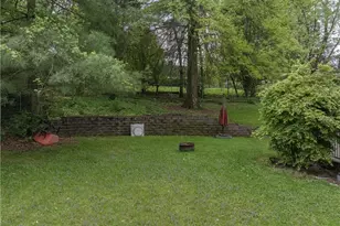 304 Carmell Dr, Pittsburgh, PA 15241 - Photo 28