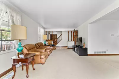304 Carmell Drive, Pittsburgh, PA 15241 - Photo 10