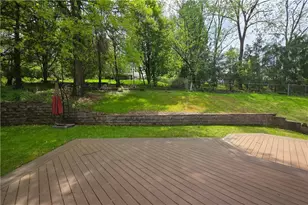 304 Carmell Dr, Pittsburgh, PA 15241 - Photo 22