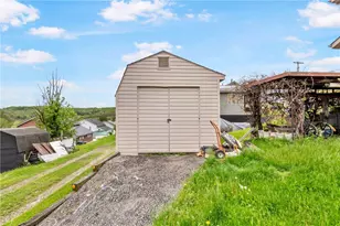 230 Keaggy Ave, Salem Township, PA 15633 - Photo 26