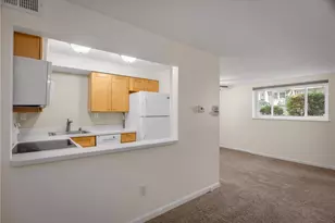 507 Hunters Path Rd, Bridgeville, PA 15017 - Photo 6