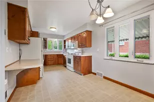 449 Thompsonville Rd, Peters Township, PA 15317 - Photo 10