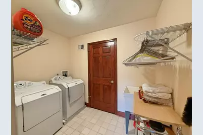300 Pine Valley Dr, Bridgeville, PA 15017 - Photo 32