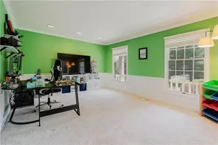 446 Anna Marie Dr, Cranberry Township, PA 16066 - Photo 2