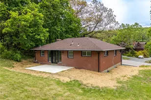 271 Forest Grove Rd, Coraopolis, PA 15108 - Photo 32