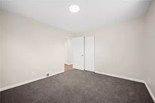 271 Forest Grove Rd, Coraopolis, PA 15108 - Photo 18