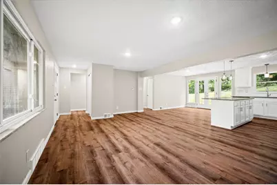 271 Forest Grove Rd, Coraopolis, PA 15108 - Photo 6