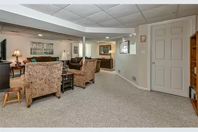 7921 Marmion Dr, Ross Twp, PA 15237 - Photo 22