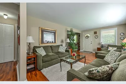 7921 Marmion Dr, Ross Twp, PA 15237 - Photo 4