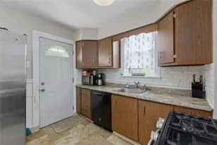 106 Jordan St, Bethel Park, PA 15102 - Photo 12