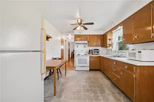 324 Grove Dr, Lower Burrell, PA 15068 - Photo 12