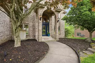 1807 Willow Oak Dr, Pittsburgh, PA 15090 - Photo 2