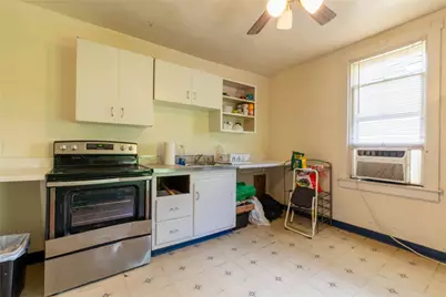 307 N 6th St, Clairton, PA 15025 - Photo 8