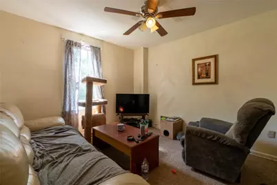 307 N 6th St, Clairton, PA 15025 - Photo 4