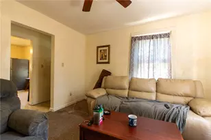 307 N 6th St, Clairton, PA 15025 - Photo 6