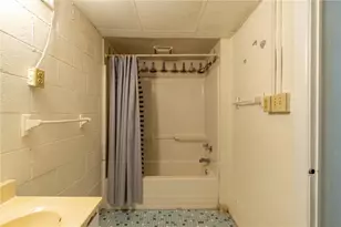 307 N 6th St, Clairton, PA 15025 - Photo 16