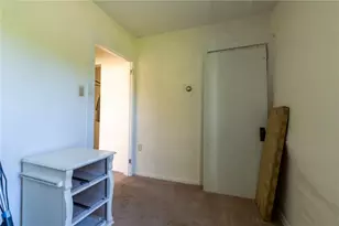 307 N 6th St, Clairton, PA 15025 - Photo 12