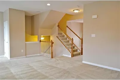 317 Maple Ridge Dr, Cecil, PA 15317 - Photo 2