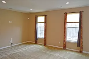 317 Maple Ridge Dr, Cecil, PA 15317 - Photo 6