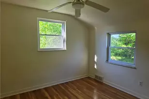 416 Jacobson Dr, Pittsburgh, PA 15227 - Photo 12