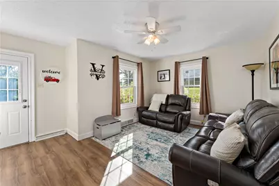 122 Strawberry Aly, Hopewell Township, PA 15001 - Photo 4