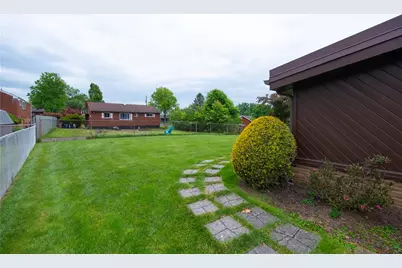 253 Willow Dr, Monroeville, PA 15146 - Photo 24
