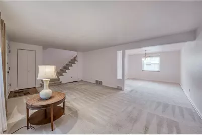 7 Chapel Drive, Ross Twp, PA 15237 - Photo 8