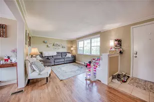 1325 Meadowlark Dr, Scott Township, PA 15243 - Photo 2