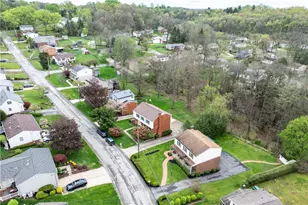 2421 Rolling Farms Rd, Pittsburgh, PA 15116 - Photo 4