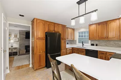 2421 Rolling Farms Road, Pittsburgh, PA 15116 - Photo 12