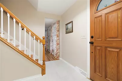2421 Rolling Farms Road, Pittsburgh, PA 15116 - Photo 6