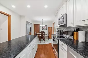 4108 Jasmine Dr, Bethel Park, PA 15102 - Photo 14