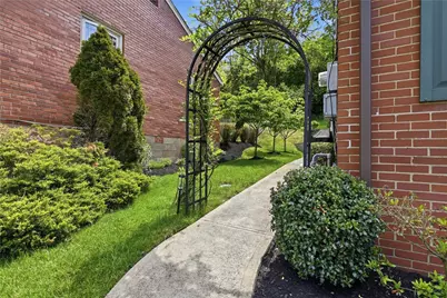 1285 Cedar Blvd, Pittsburgh, PA 15228 - Photo 32