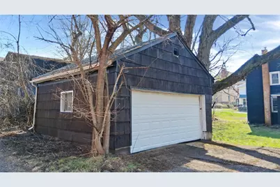 22 State St, Greenville Boro, PA 16125 - Photo 4