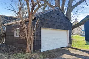 22 State St, Greenville Boro, PA 16125 - Photo 4
