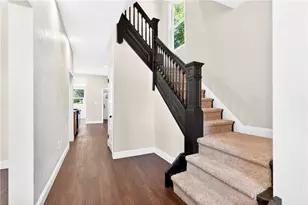 555 Thompson Run Rd, Ross Twp, PA 15237 - Photo 4