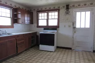 1052 N Eighty Eight Rd, Dry Tav-Rices Landing, PA 15357 - Photo 8