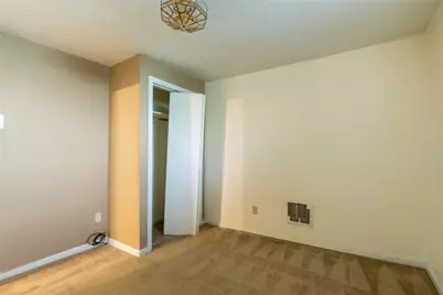 307 N 6th St, Clairton, PA 15025 - Photo 18