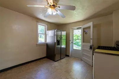 307 N 6th St, Clairton, PA 15025 - Photo 14