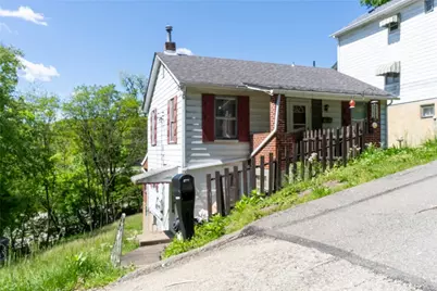 307 N 6th St, Clairton, PA 15025 - Photo 2
