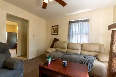 307 N 6th St, Clairton, PA 15025 - Photo 6