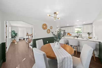 5669 Valleyview Dr, Bethel Park, PA 15102 - Photo 14
