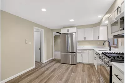 219 Main Entrance Dr, Pittsburgh, PA 15228 - Photo 14